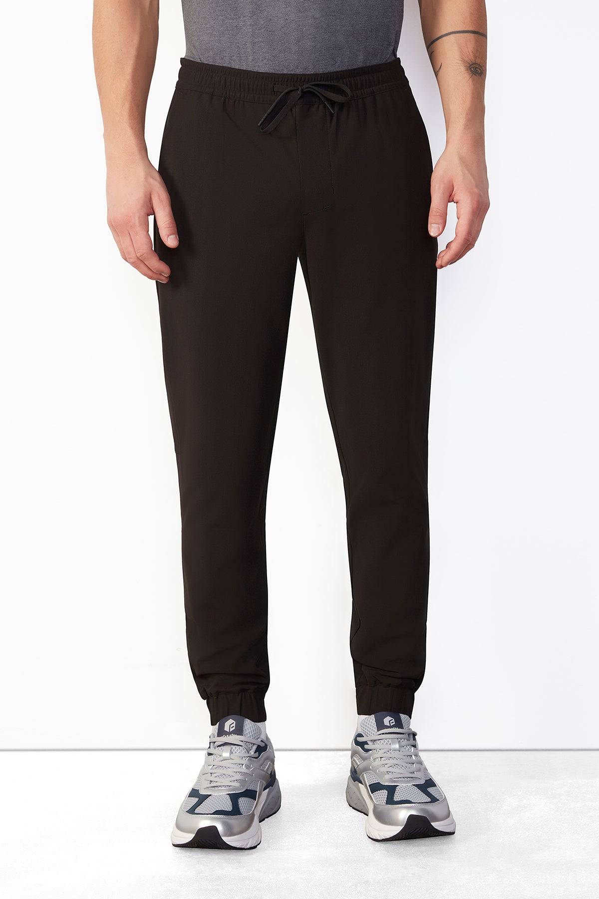 PANTS & JOGGERS – TECH APPAREL